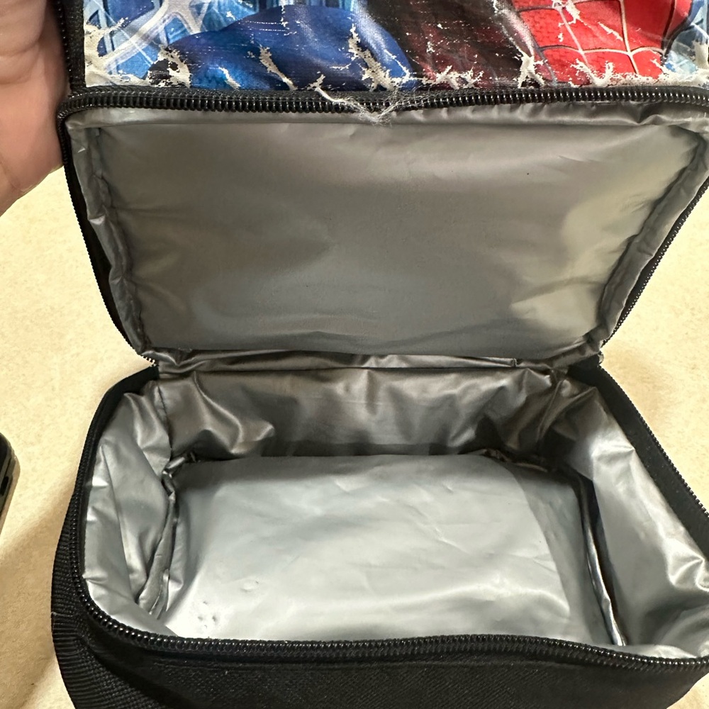 Spider-Man Lunch Bag with Web Design - Picture 3 of 3